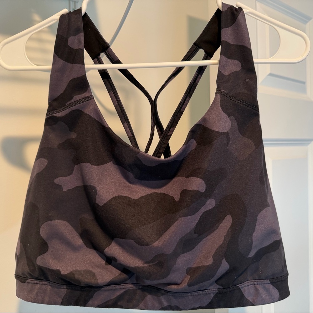 Old Navy Black and Gray Camouflage Sports Bra